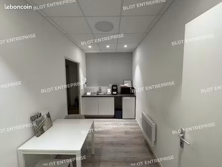 local d'activité 232 m²