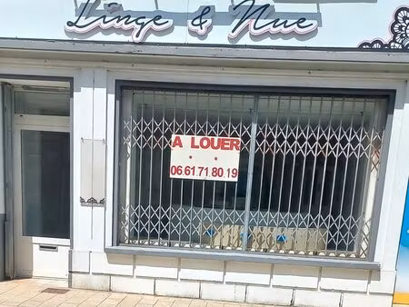 local commercial 68m2 avec vitrine