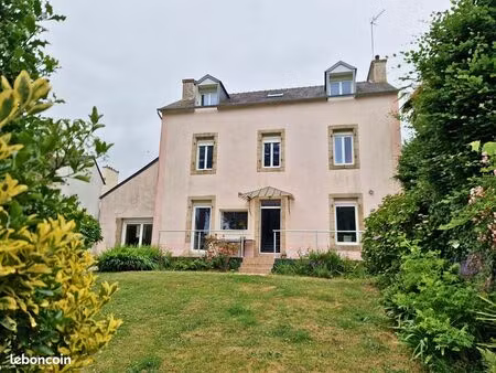 maison 6 pièces 143 m²