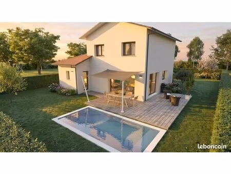 terrain plat 700 m²