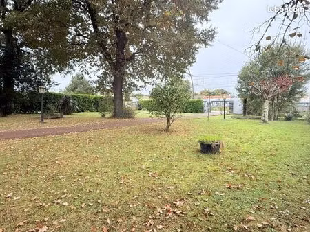 terrain 1 009 m² pessac
