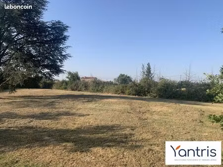 terrain 1215 m² saubens