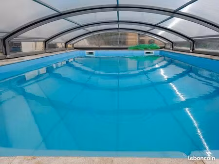 maison 180 m² piscine couverte terrain 19 650 m²