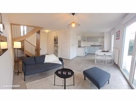 villa 4 pièces 78 80 m²