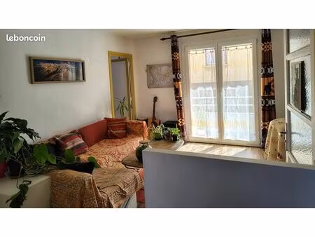 t3 lumineux 55m2 avec balcon et cave grenoble eaux claire
