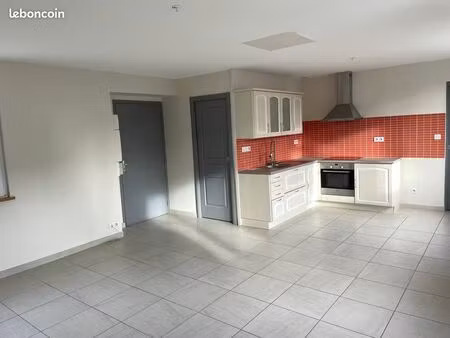 t3 centre ville 63m²