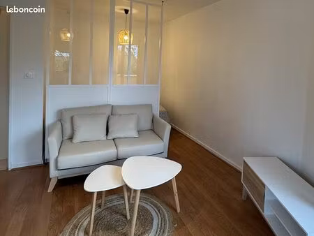 appartement meublé - 33 m² - 2 balcons – centre-ville de lons-le-saunier