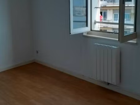 appartement proche ecole d'infirmières  hôpital et tous commerces