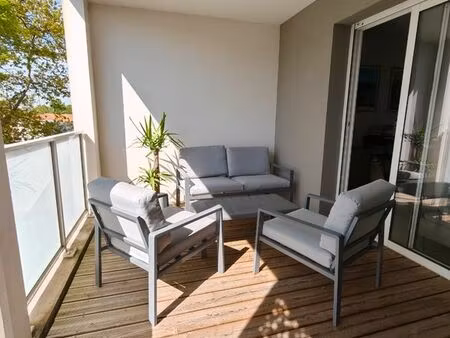 appartement t2 grand balcon