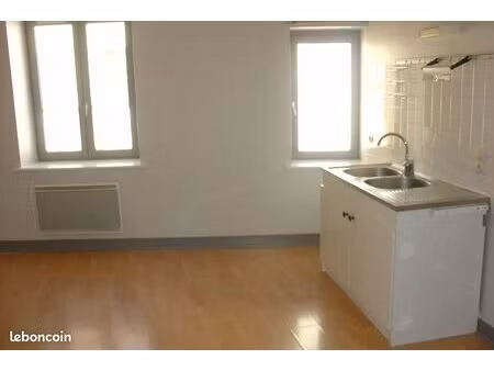 appartement f3 centre ville saint claude