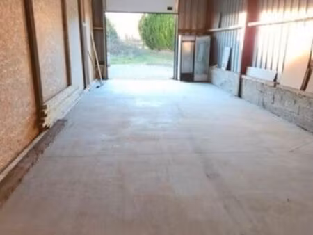 hangar dépôt