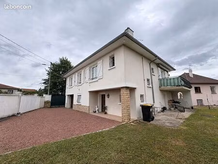 maison 6 pièces 146 m²