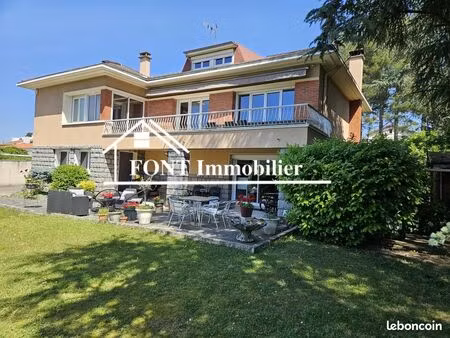 villa 8 pièces 204 m²