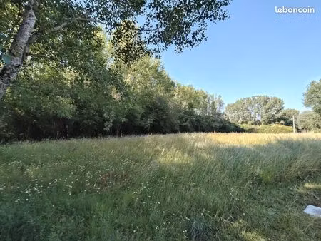 terrain 3 516 m² camarsac