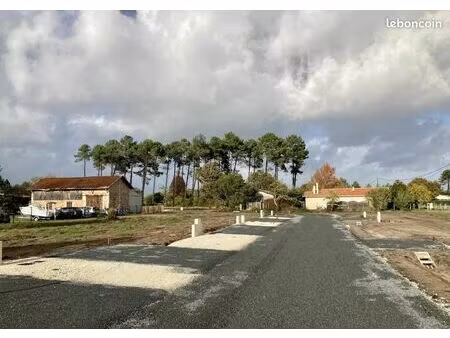 terrain 632 m² le porge