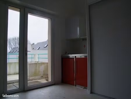 t1 bis brest  proche facultés et isen 