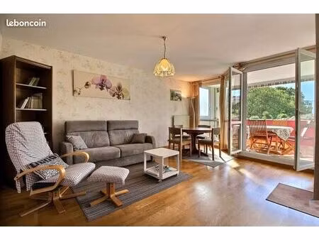 t4 94 m² + 20 m² terrasse/loggia – parking – ascenseur – vue parc – grenoble