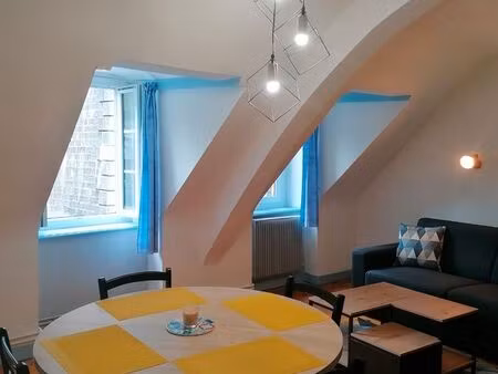 location meublée étudiante bail 10 mois