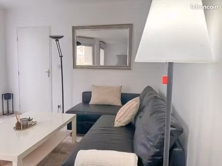 appartement situé en plein cœur de la ville  à 1 2 km de la gare d’orléans