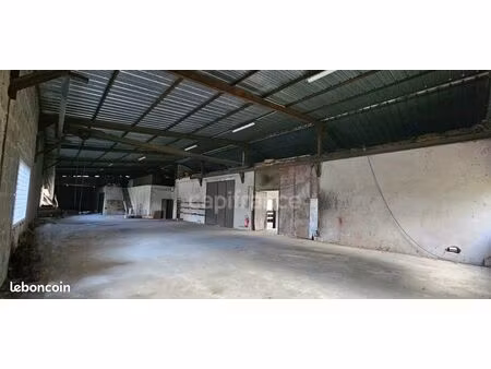 bureau 1 300 m²