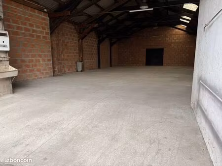 local / entrepôt / garage de 303 m² – fort potentiel à libourne