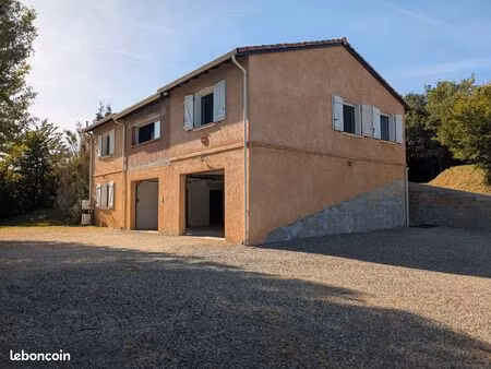 maison 130 m² le castera