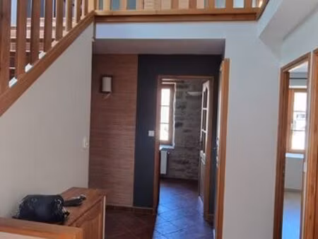 belle maison en pierres à 12kms de mende