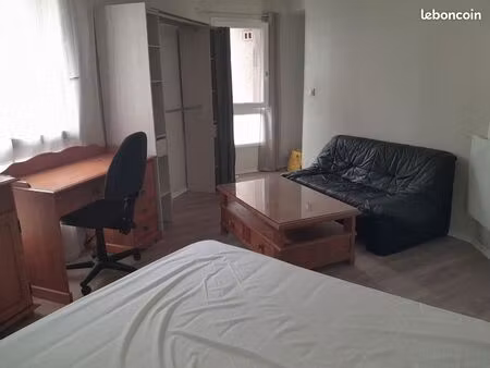 studio meublé refait à neuf