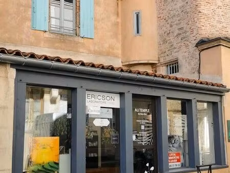 local commercial centre ville