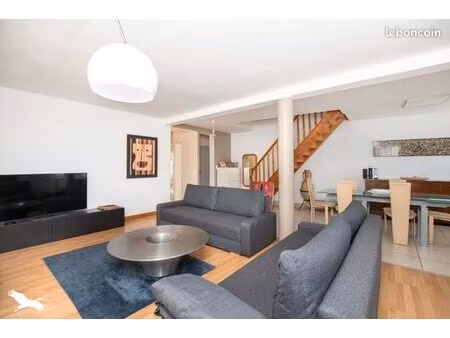 maison de ville 4 pièces 140 m²