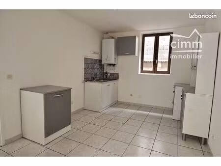maison de village 4 pièces 80 m²
