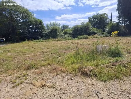 terrain 638 m² maurrin