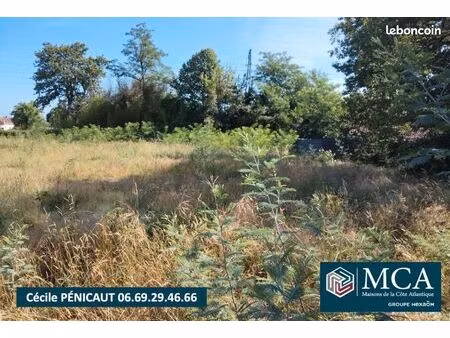 terrain 873 m² narrosse