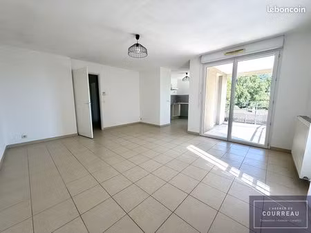 appartement 3 pièces 64 m²