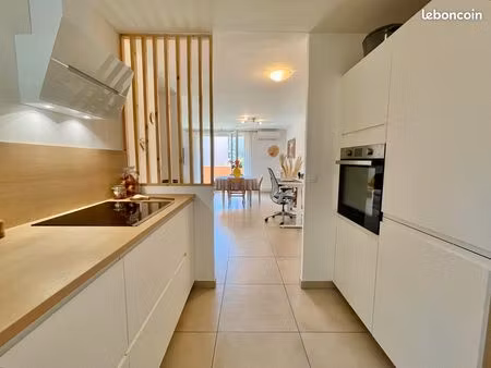 appartement t3 avec balcon  parking et ascenseur