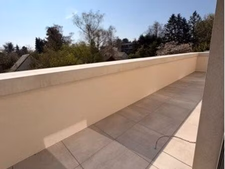 appartement t3  dernier étage  terrasse