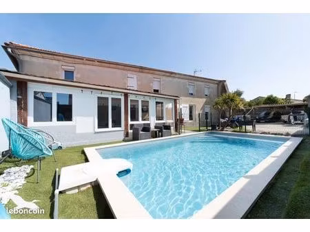 maison 6 pièces 219 m²
