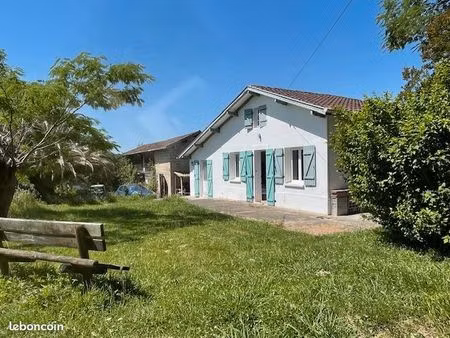 maison 5 pièces 105 m² sur terrain 2624 m²