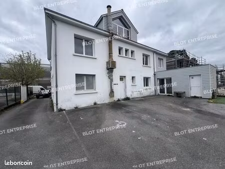 local commercial 450 m²