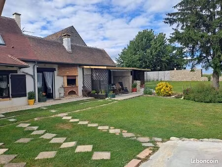 maison style fermette+hangar et grand terrain constructible