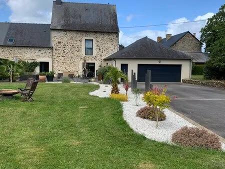 manoir en pierre du xve siècle – 210 m² – terrain 4 900 m² – dpe a