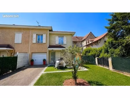 maison 4 pièces 102 m²