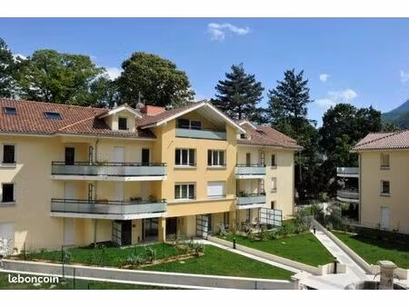 rare à sassenage – t2 en rez-de-jardin avec terrasse et jardin