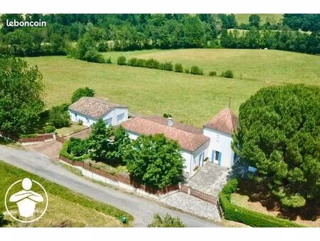 propriété 7 pièces 142 m²