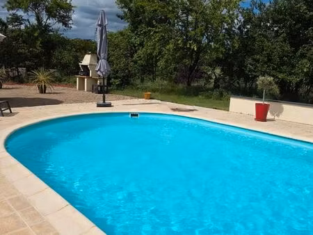 maison 4 chambres piscine 6000 m2 terrain