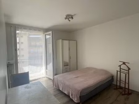 studio 1 pièce 18 m²