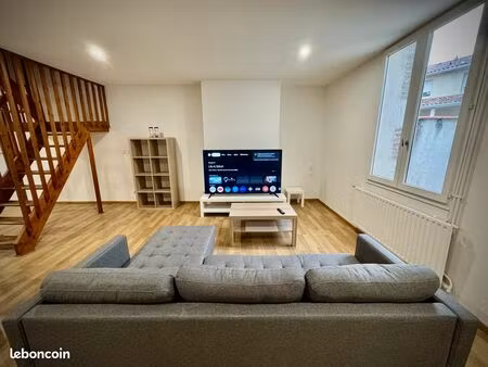 centre ville d'agen - t4 en duplex rénové meublé de 100 m2 - proximité place jasmin