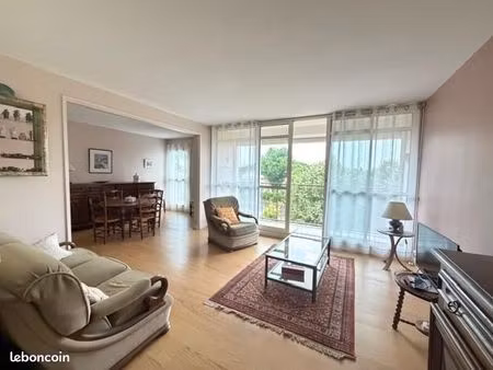 appartement 3 pièces 79 m²