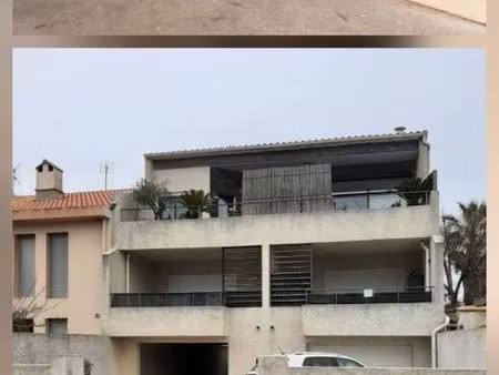 t2 meublé  terrasse 13m2  garage  mer à 50m