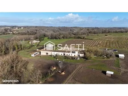 propriété 3 pièces 115 m²